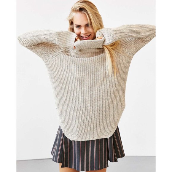 Silence + Noise (Urban Outfitters) Cream Knit Turtleneck - Picture 4 of 7